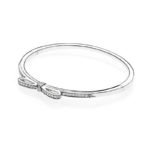 Pandora Sparkling Bow Hinged Bangle 590536