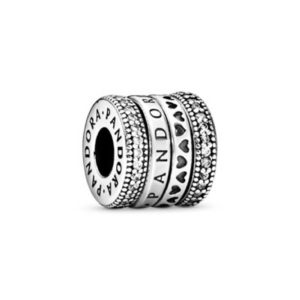 Pandora in Signature Heart Charm 797402