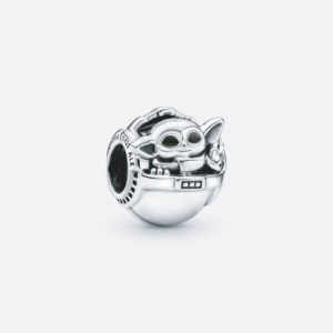 Pandora Grogu ™ Charm and Star Wars ™ Cradle 799511C01